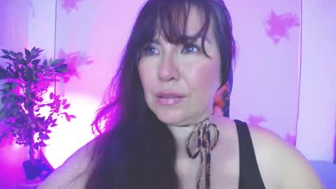 Juliana online show from September 2025 06:22:02 PM