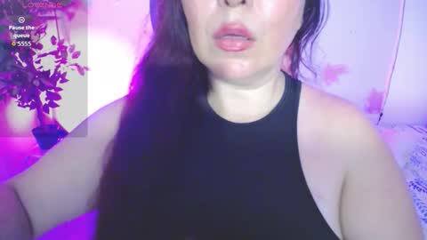 Juliana online show from October 2025 06:14:02 PM