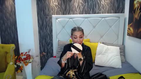 EvelynaGrey online show from February 2025 02:19:02 AM