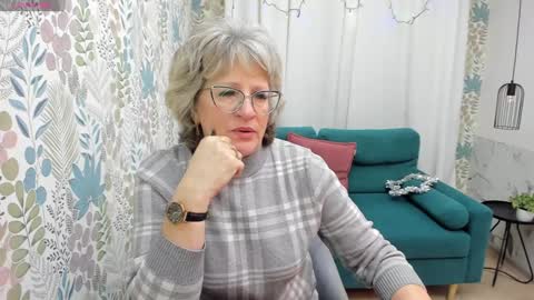 Snapshot of evelynblissful chatting on January 2025 05:02:02 AM Evelyn online show from January 2025 05:02:02 AM