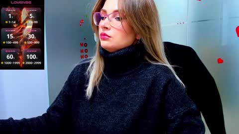 evelyne_rose online show from December 2024 05:55:02 AM