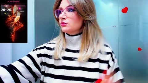 evelyne_rose online show from January 2025 05:41:02 AM