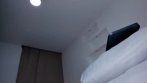 Snapshot of evelynn_jones_ chatting on October 2025 12:54:01 AM Eve online show from October 2025 12:54:01 AM