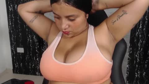 Snapshot of evemilk chatting on March 2025 09:36:02 PM evelin 3 online show from March 2025 09:36:02 PM