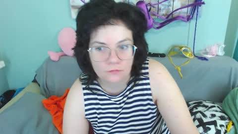 Everly online show from December 2024 03:56:02 AM