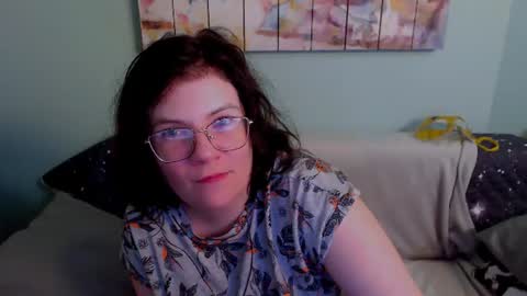 Snapshot of everly_rays chatting on July 2026 09:00:02 PM Everly online show from July 2026 09:00:02 PM