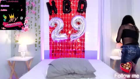 Snapshot of everlymooree chatting on September 2025 04:47:01 AM EVELYN online show from September 2025 04:47:01 AM
