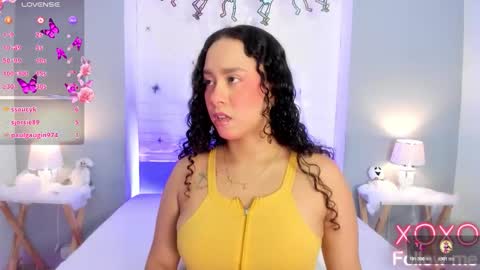 EVELYN online show from October 2025 04:18:02 AM