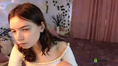Snapshot of evi_brook chatting on September 2025 06:48:02 AM evi_brook online show from September 2025 06:48:02 AM