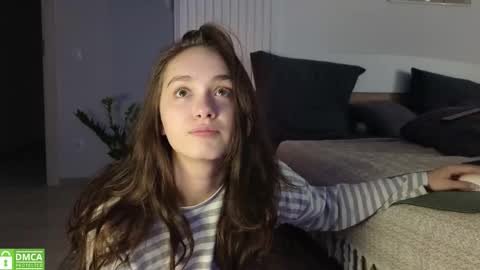 evi_woow online show from November 2025 10:21:01 PM