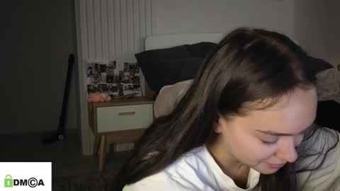 evi_woow online show from February 2026 09:42:01 PM