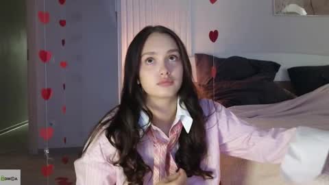 evi_woow online show from February 2026 09:33:02 PM