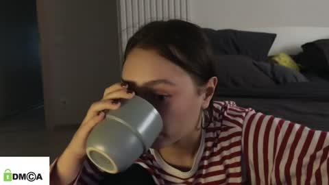 evi_woow online show from March 2026 10:36:01 PM