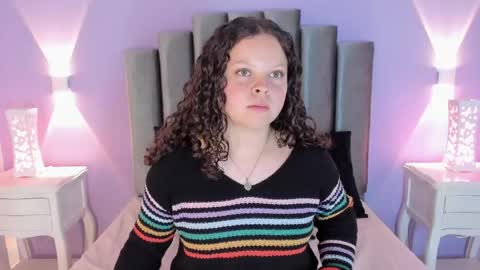 Snapshot of evierouse_ chatting on May 2026 07:54:02 PM evierouse_ online show from May 2026 07:54:02 PM
