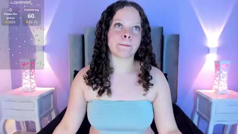 Snapshot of evierouse_ chatting on June 2026 07:47:01 PM evierouse_ online show from June 2026 07:47:01 PM