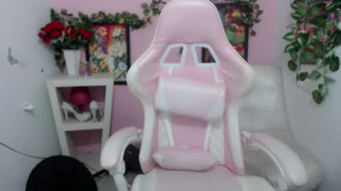 Pamela  online show from September 2025 03:36:01 PM