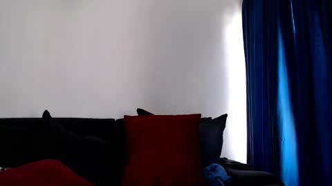 evilheart_69 online show from November 2025 06:34:02 PM