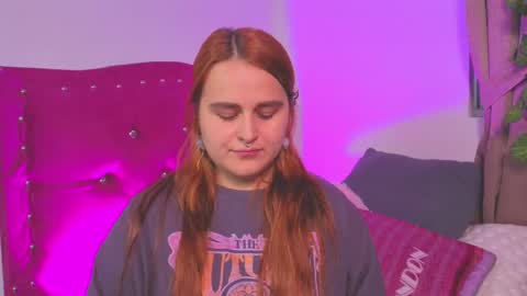 EVY online show from September 2025 01:53:01 AM