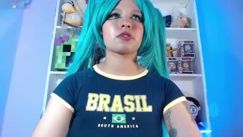 Snapshot of evybubbles_ chatting on December 2024 03:24:01 AM Im Evy online show from December 2024 03:24:01 AM