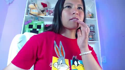 Snapshot of evybubbles_ chatting on December 2024 04:50:01 PM Im Evy online show from December 2024 04:50:01 PM