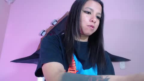 Snapshot of evybubbles_ chatting on October 2025 05:41:02 PM Im Evy online show from October 2025 05:41:02 PM