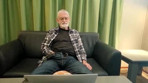 Naaktloper online show from January 2026 06:10:01 PM