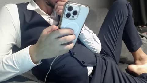 excited222 online show from October 2025 06:19:02 PM