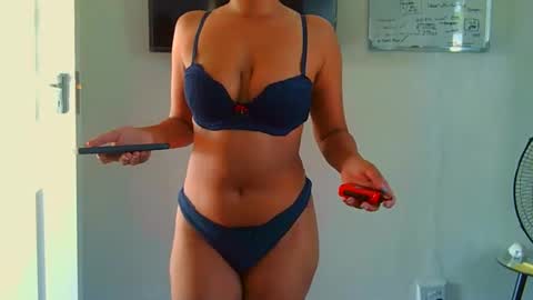 courtney online show from April 2026 06:52:01 AM