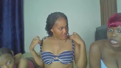 exotic_cutiee online show from April 2026 10:32:01 PM