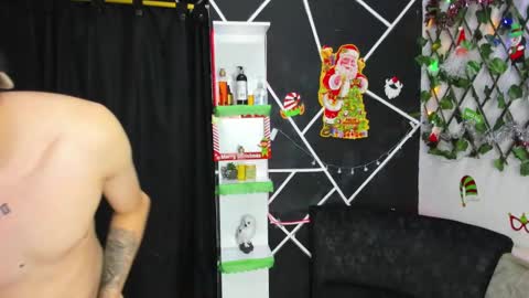 exotic_kisses_ online show from December 2024 05:55:01 PM