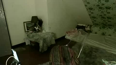 exoticapril01 online show from December 2025 01:40:01 PM