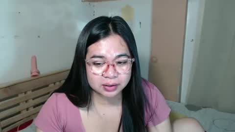 Snapshot of exoticpinayx chatting on December 2024 04:45:02 AM SHANTAL MARIE online show from December 2024 04:45:02 AM