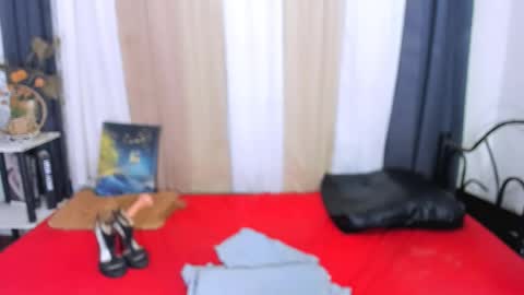 expensive_elise online show from April 2026 04:17:01 AM