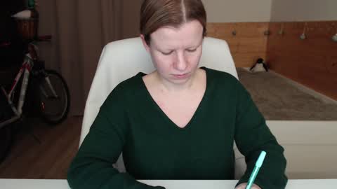 Crystal online show from December 2024 11:57:01 PM