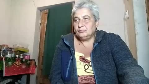 ExquisiteMature online show from September 2025 01:00:01 AM