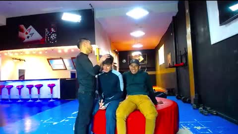 Snapshot of extrangers chatting on September 2025 11:34:02 AM extrangers online show from September 2025 11:34:02 AM