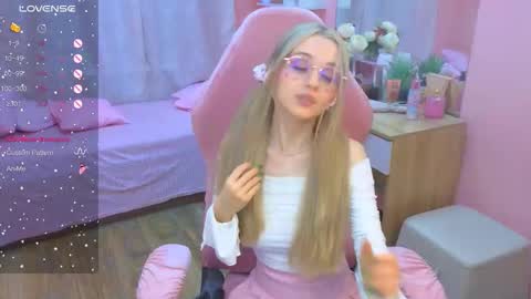 exxxcore_ online show from September 2025 01:15:01 PM