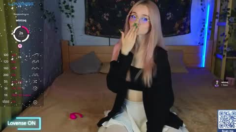 exxxcore_ online show from October 2025 07:53:02 AM