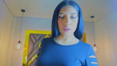 Snapshot of ey_im_simone_ chatting on May 2026 12:11:02 PM online show from May 2026 12:11:02 PM