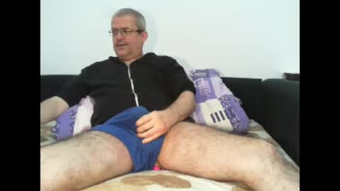 Snapshot of eyes12 chatting on December 2024 06:09:02 AM GEORGE online show from December 2024 06:09:02 AM