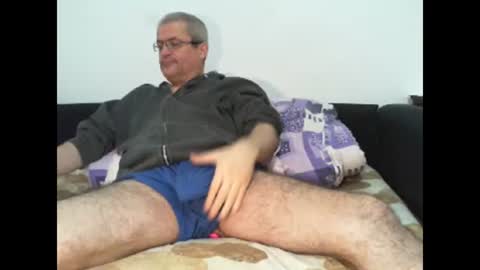 Snapshot of eyes12 chatting on January 2025 04:36:02 AM GEORGE online show from January 2025 04:36:02 AM