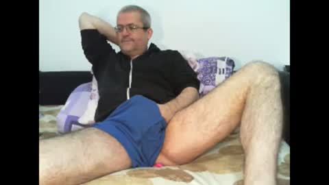 Snapshot of eyes12 chatting on January 2025 03:35:01 AM GEORGE online show from January 2025 03:35:01 AM
