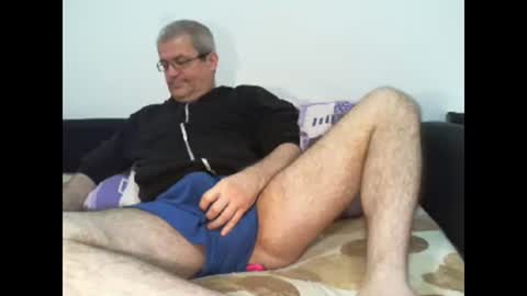 Snapshot of eyes12 chatting on January 2025 07:06:02 AM GEORGE online show from January 2025 07:06:02 AM