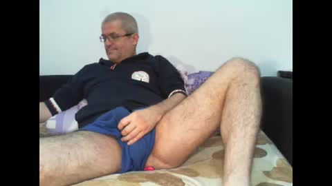 Snapshot of eyes12 chatting on January 2025 10:12:02 AM GEORGE online show from January 2025 10:12:02 AM