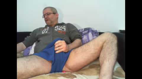 Snapshot of eyes12 chatting on January 2025 03:54:01 AM GEORGE online show from January 2025 03:54:01 AM