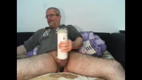 Snapshot of eyes12 chatting on January 2025 07:05:01 AM GEORGE online show from January 2025 07:05:01 AM