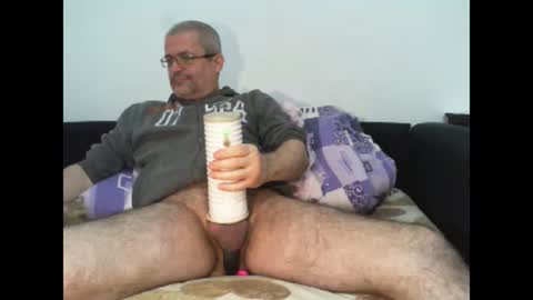 Snapshot of eyes12 chatting on January 2025 06:35:02 AM GEORGE online show from January 2025 06:35:02 AM