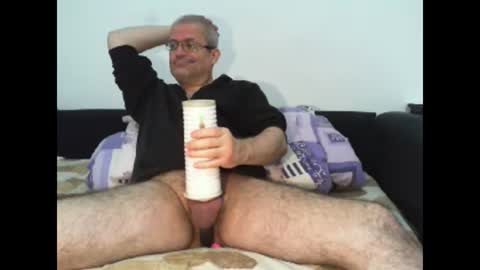 Snapshot of eyes12 chatting on January 2025 12:49:02 PM GEORGE online show from January 2025 12:49:02 PM