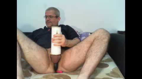 Snapshot of eyes12 chatting on January 2025 01:00:01 PM GEORGE online show from January 2025 01:00:01 PM