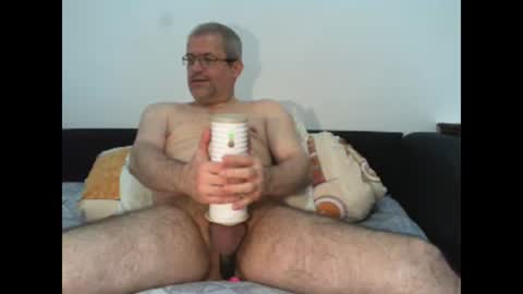 Snapshot of eyes12 chatting on January 2025 12:56:01 PM GEORGE online show from January 2025 12:56:01 PM